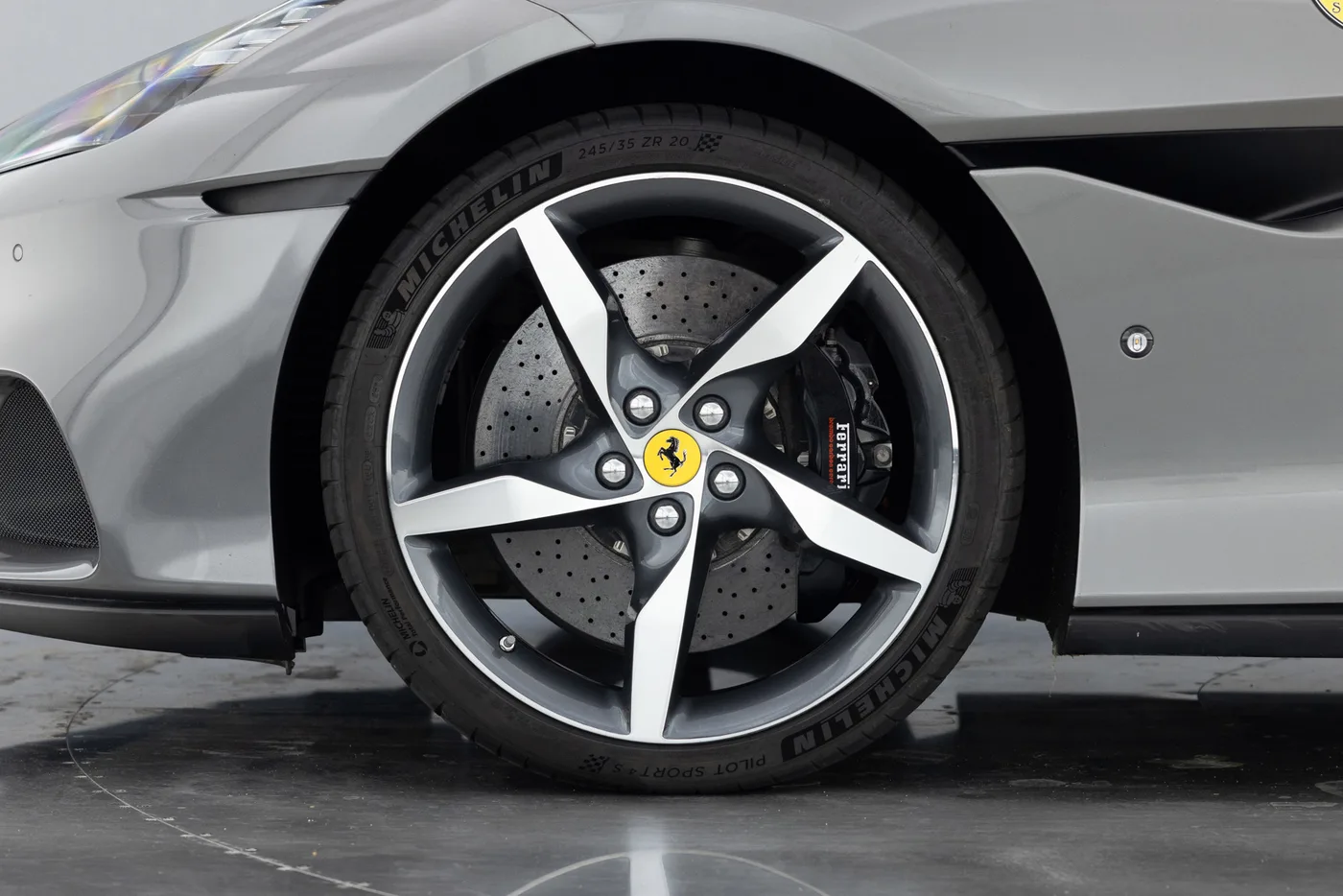 2022 Ferrari Portofino M angeboten von einer Vertragshändlergruppe in Hatfield, Vereinigtes Königreich, Foto 15 von 25