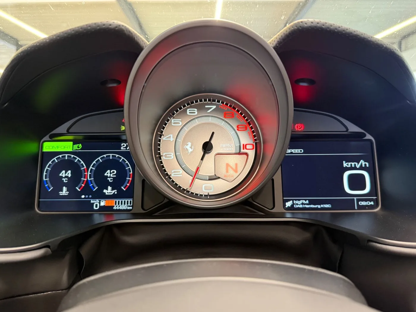 2022 Ferrari Portofino M proposée par un spécialiste de la supercar à Schenefeld, Allemagne, photo 16 sur 17