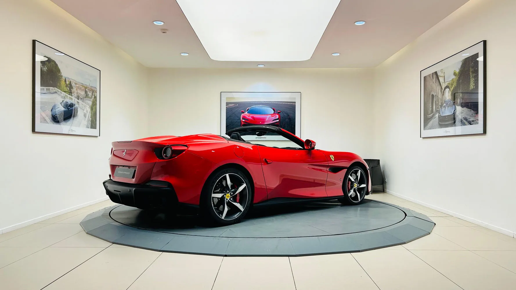 2022 Ferrari Portofino M, 3/30