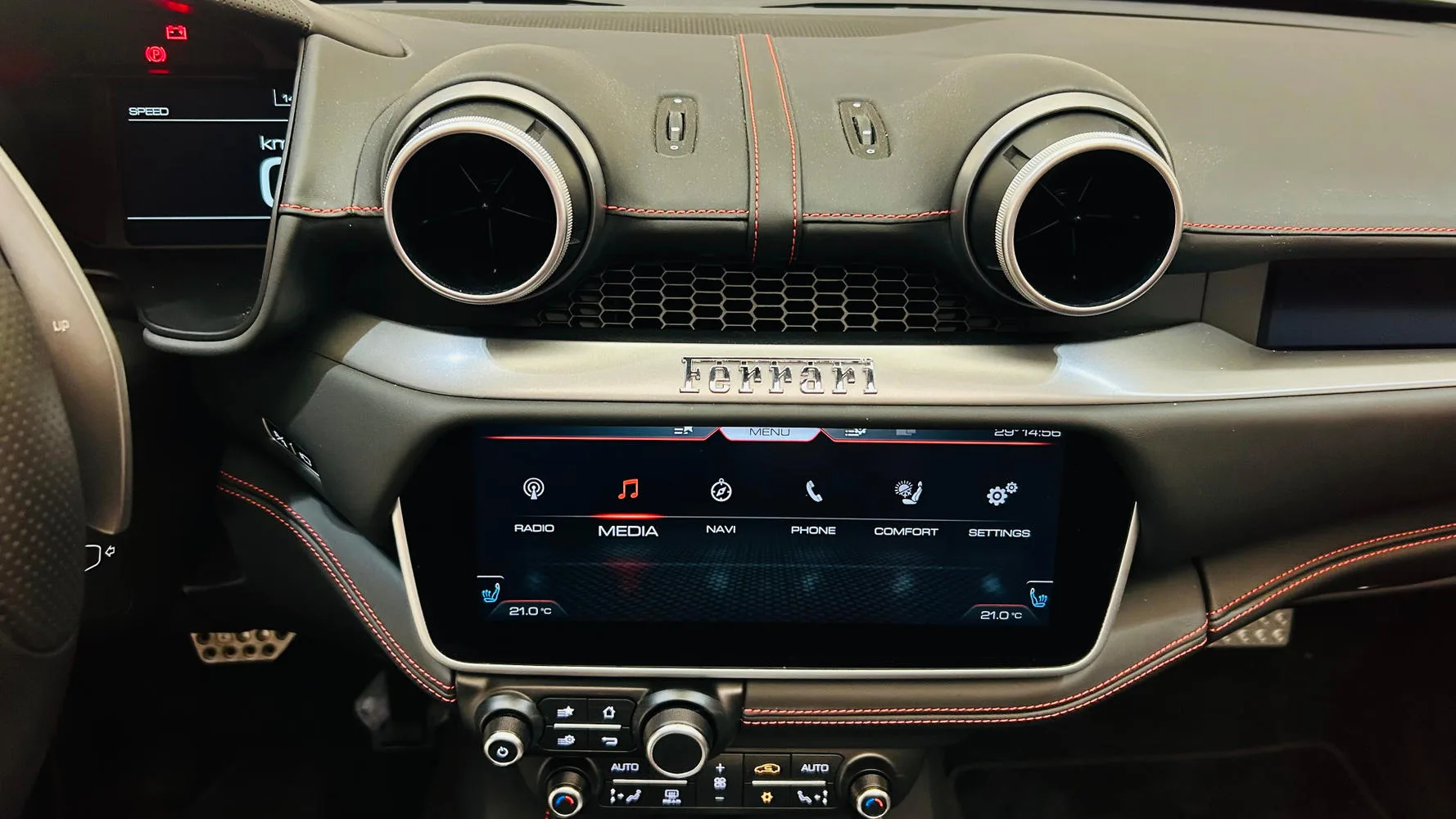 2022 Ferrari Portofino M, 13/30