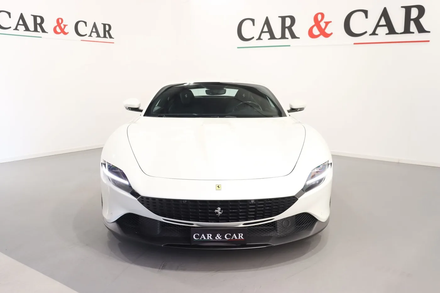 2022 Ferrari Roma angeboten von einem Supersportwagenhändler in Zibido San Giacomo, Italien, Foto 3 von 13