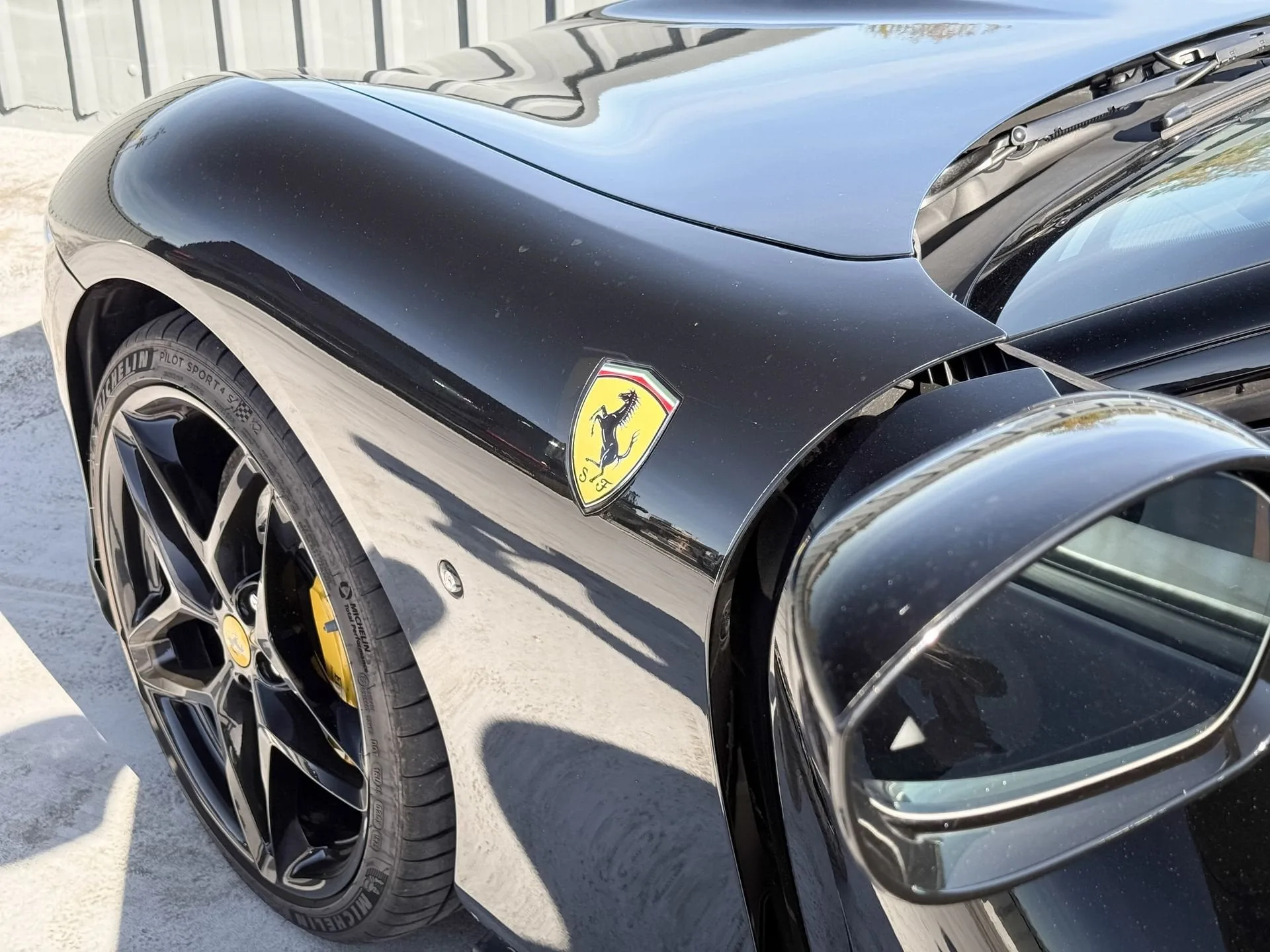 2022 Ferrari Roma, 16/19