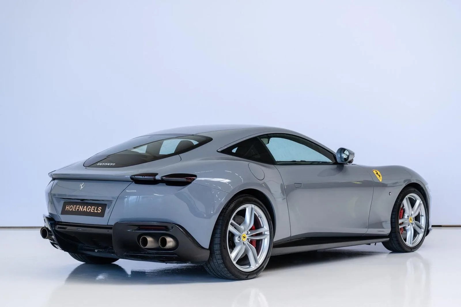 2022 Ferrari Roma, 2/25