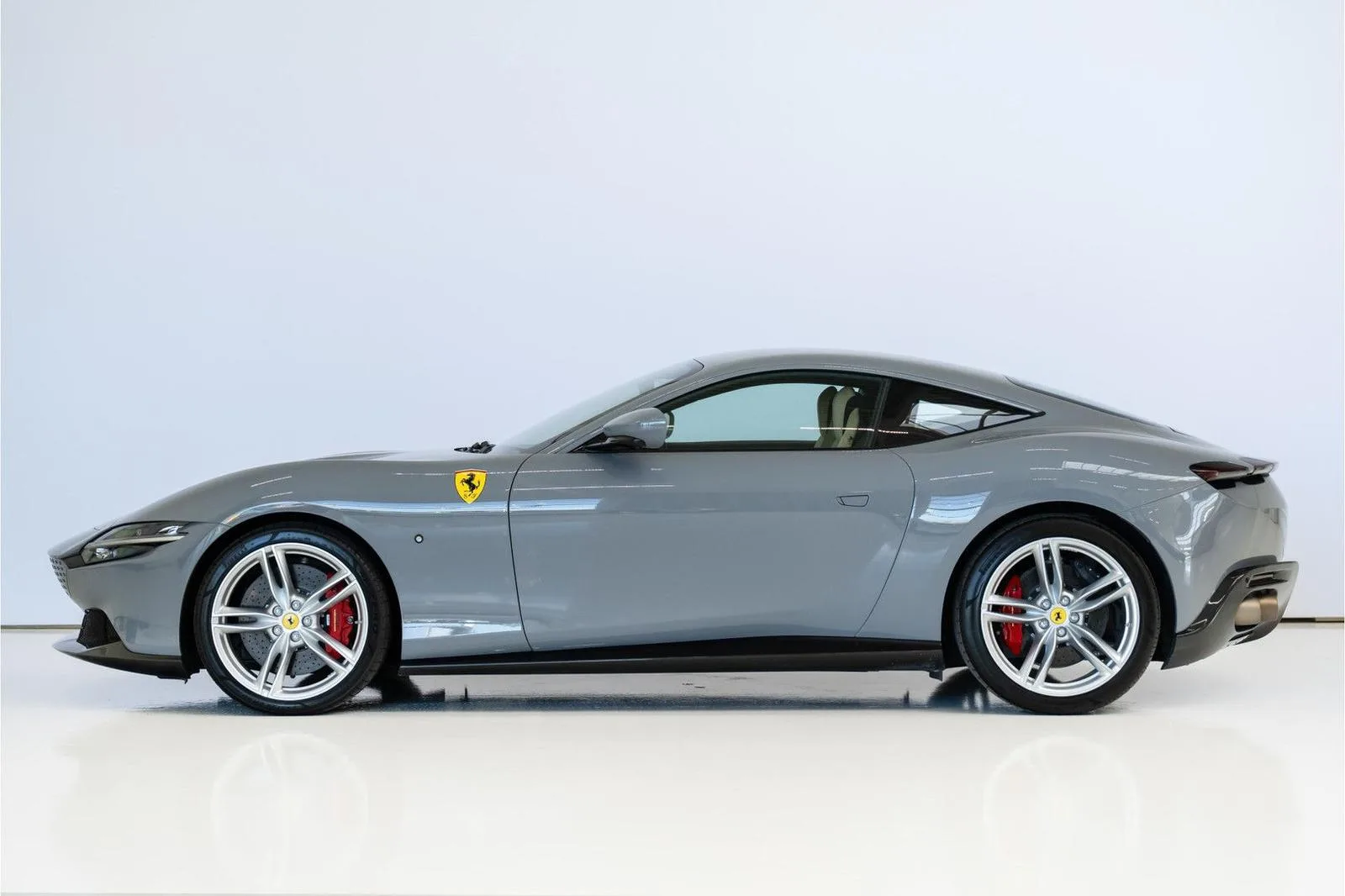 2022 Ferrari Roma, 3/25
