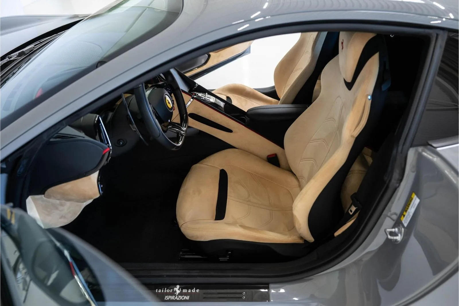 2022 Ferrari Roma, 12/25