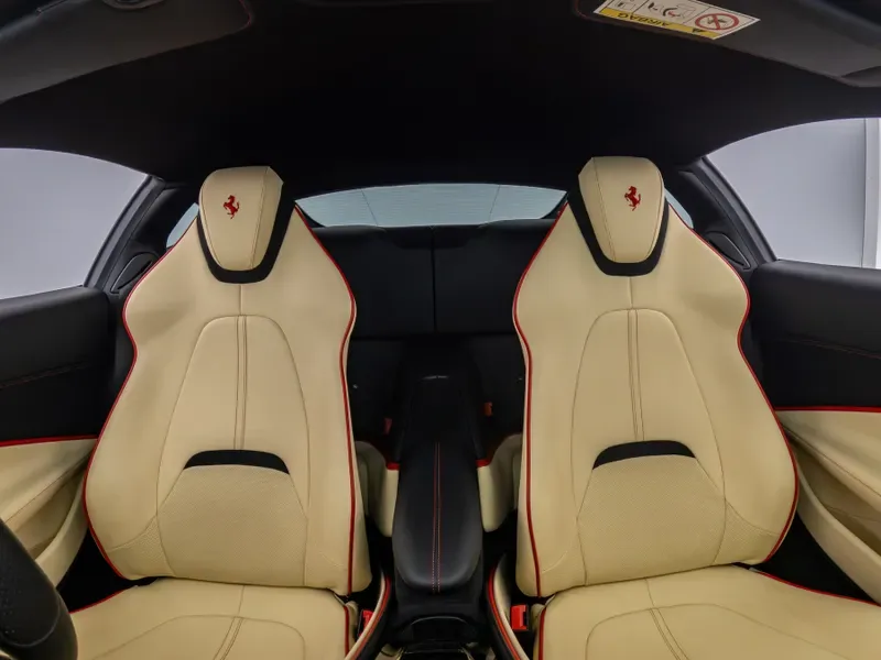 2022 Ferrari Roma, 10/30