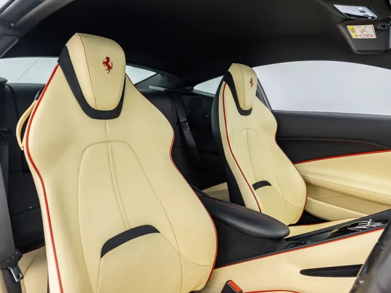 2022 Ferrari Roma, 27/30