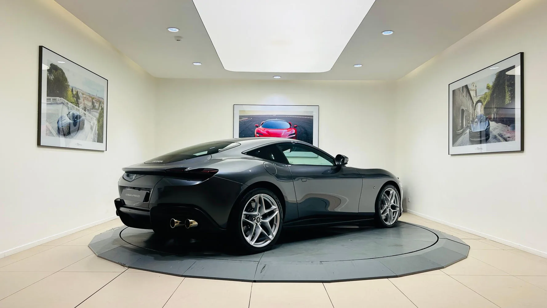 2022 Ferrari Roma, 3/30
