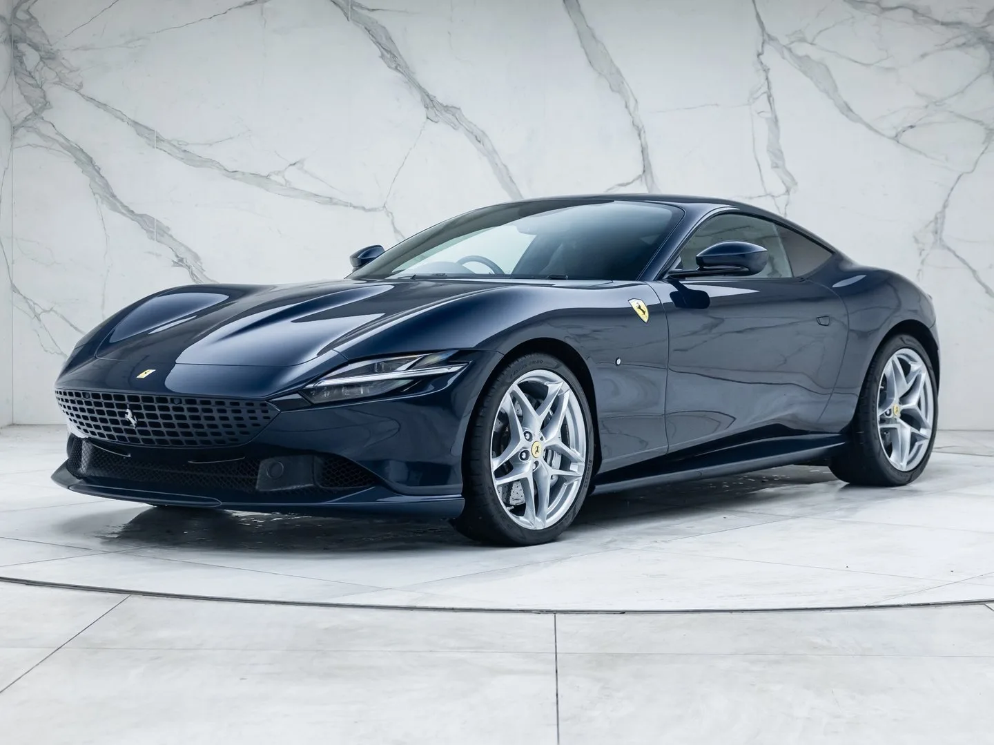 2022 Ferrari Roma angeboten von einem Fachhändler in Banstead, Vereinigtes Königreich, Hauptfoto