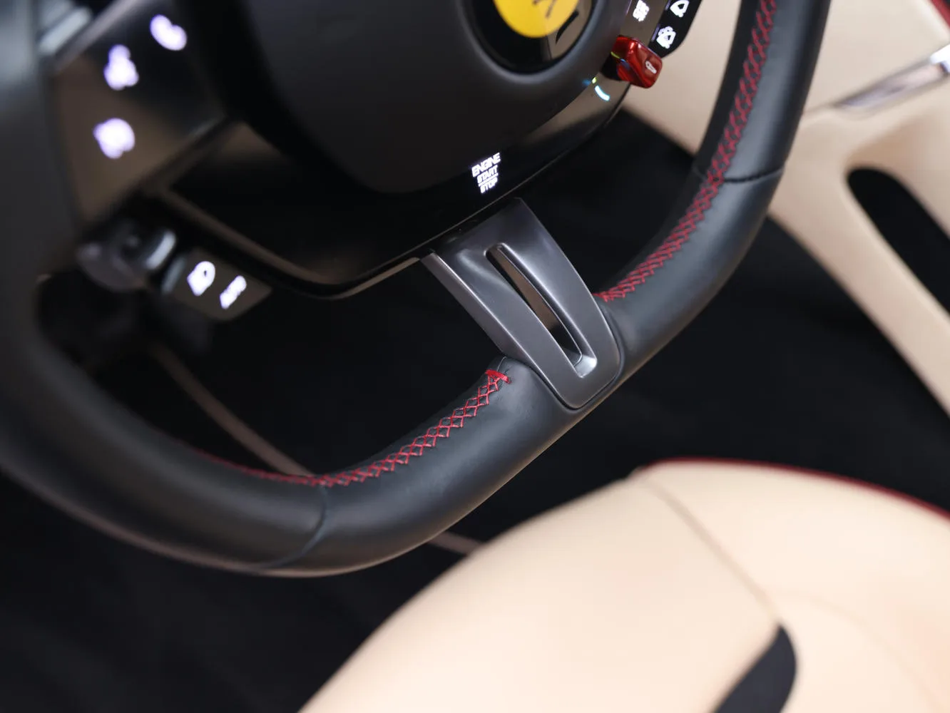 2022 Ferrari Roma, 7/28