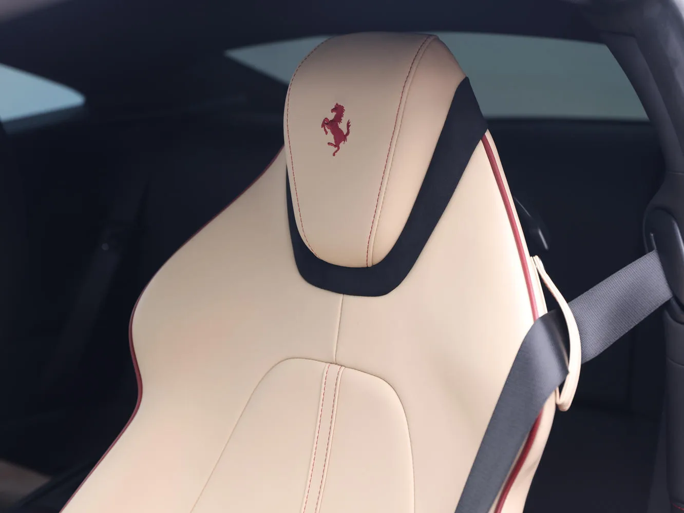 2022 Ferrari Roma, 19/28
