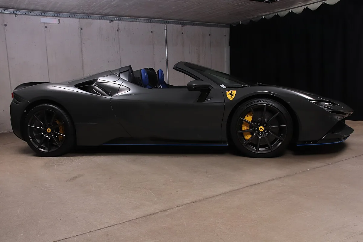 2022 Ferrari SF90 Spider Assetto Fiorano angeboten von einem Fachhändler in Unterweitersdorf, Österreich, Foto 3 von 15