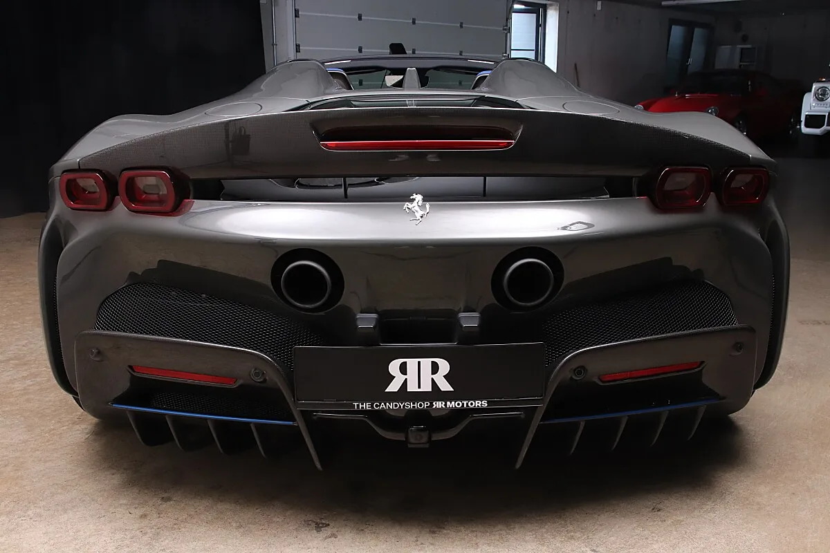2022 Ferrari SF90 Spider Assetto Fiorano angeboten von einem Fachhändler in Unterweitersdorf, Österreich, Foto 6 von 15