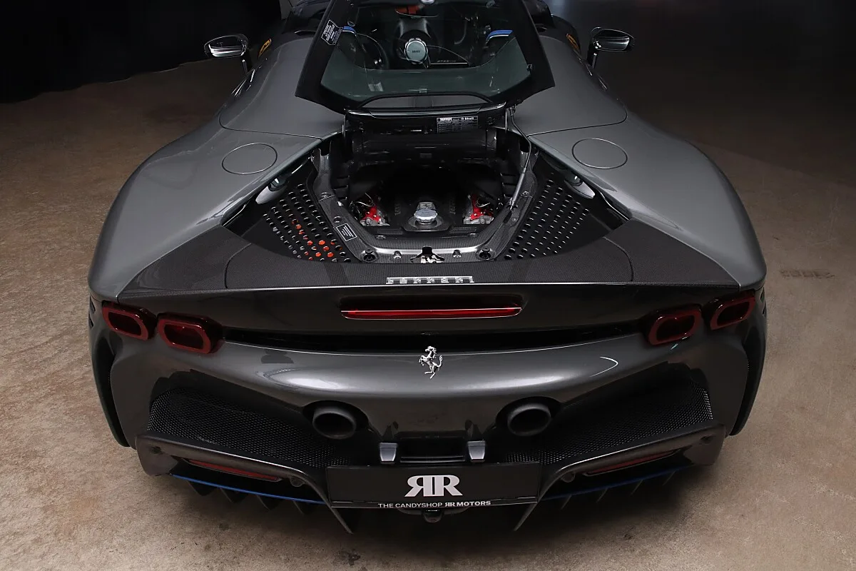 2022 Ferrari SF90 Spider Assetto Fiorano angeboten von einem Fachhändler in Unterweitersdorf, Österreich, Foto 7 von 15