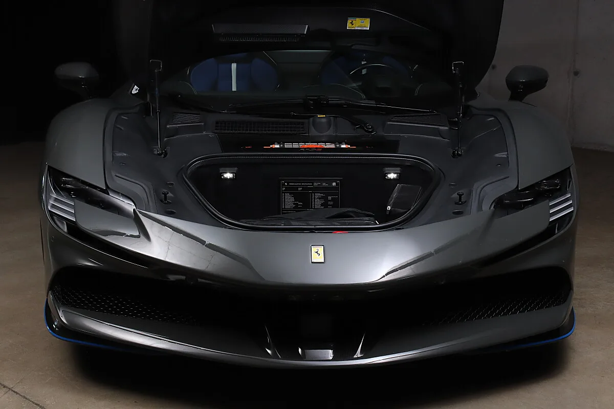 2022 Ferrari SF90 Spider Assetto Fiorano angeboten von einem Fachhändler in Unterweitersdorf, Österreich, Foto 13 von 15