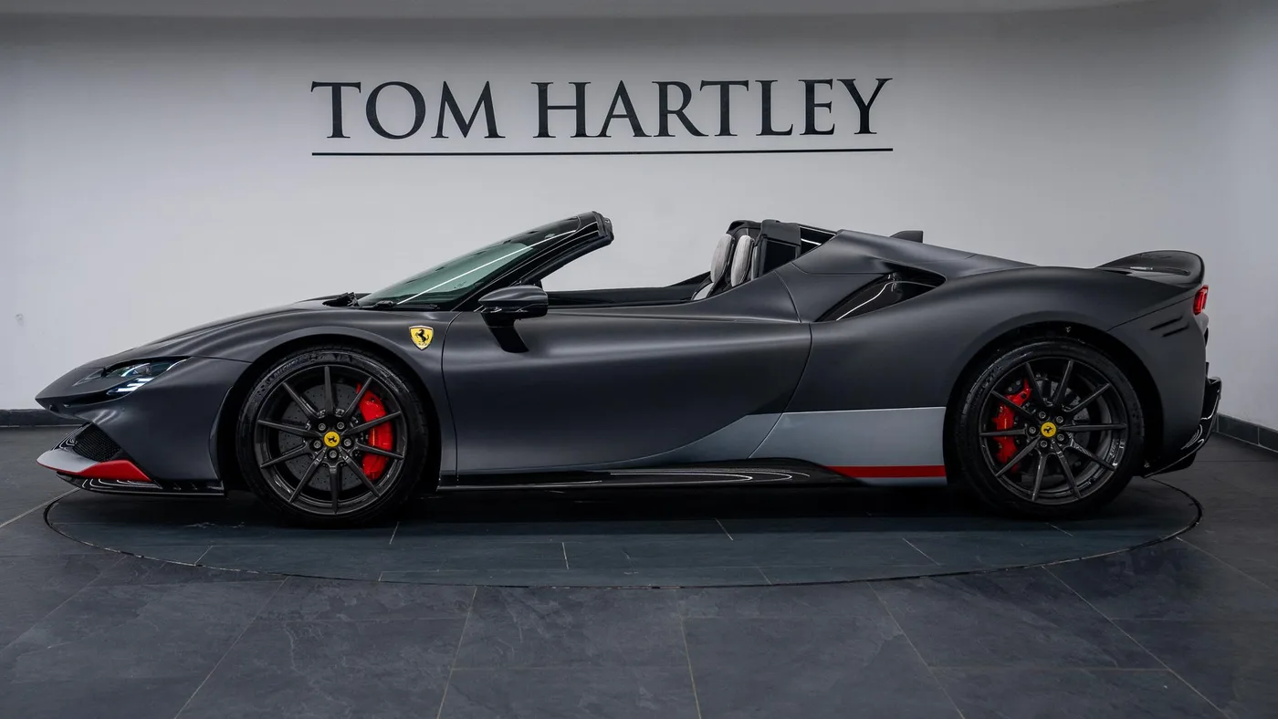 2022 Ferrari SF90 Spider Assetto Fiorano, Tailor Made angeboten von einem Fachhändler in Swadlincote, Vereinigtes Königreich, Foto 3 von 15