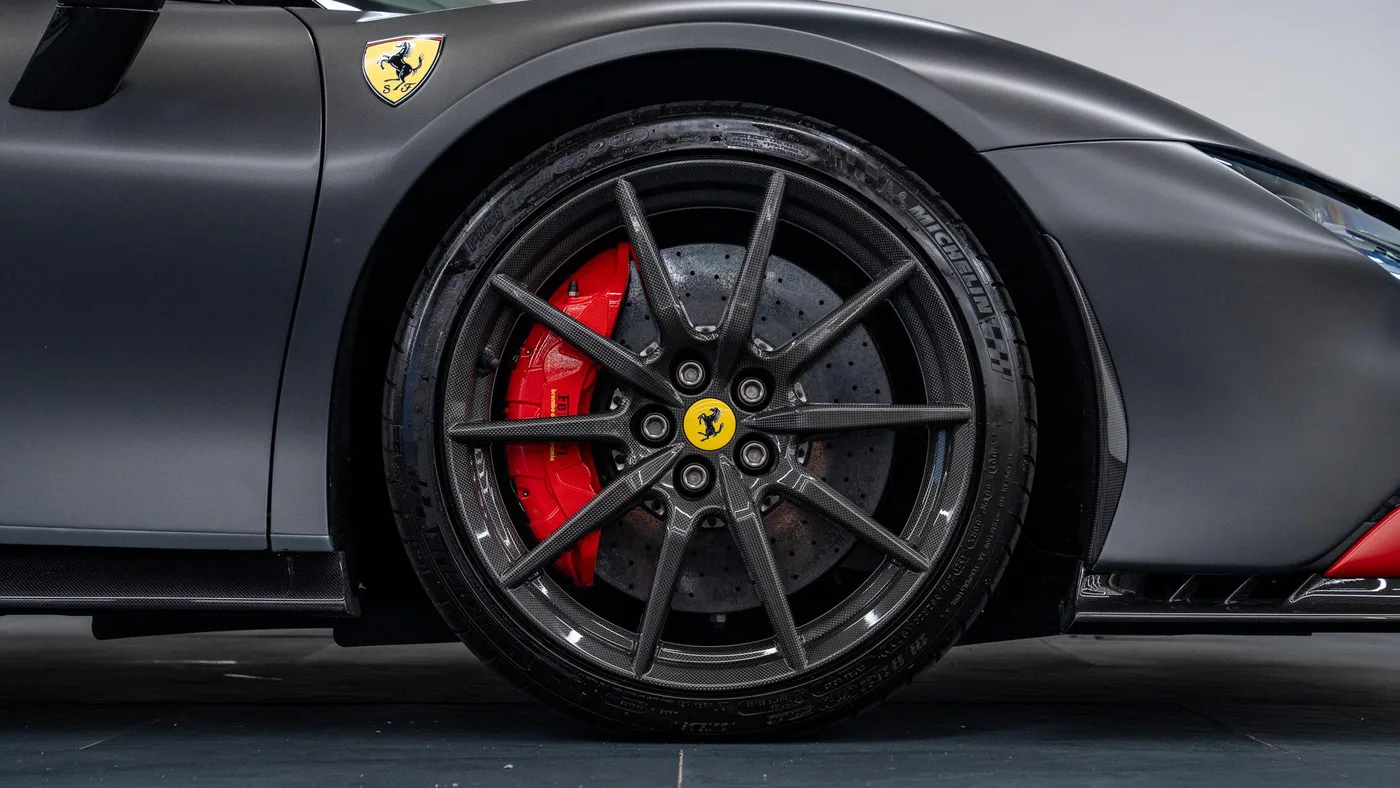 2022 Ferrari SF90 Spider Assetto Fiorano, Tailor Made angeboten von einem Fachhändler in Swadlincote, Vereinigtes Königreich, Foto 10 von 15