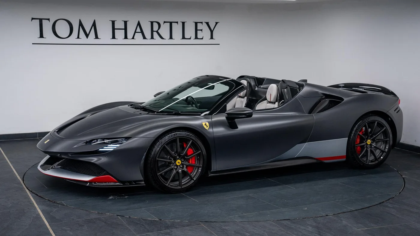 2022 Ferrari SF90 Spider Assetto Fiorano, Tailor Made angeboten von einem Fachhändler in Swadlincote, Vereinigtes Königreich, Foto 12 von 15