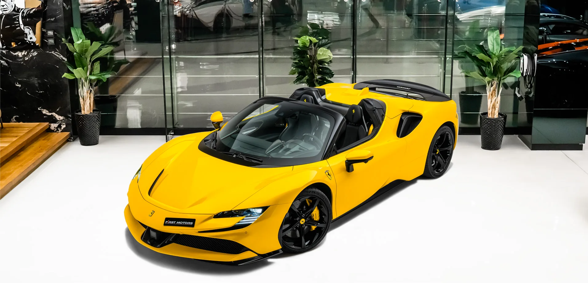 2022 Ferrari SF90 Spider angeboten von einem Fachhändler in Dubai, Vereinigte Arabische Emirate, Hauptfoto