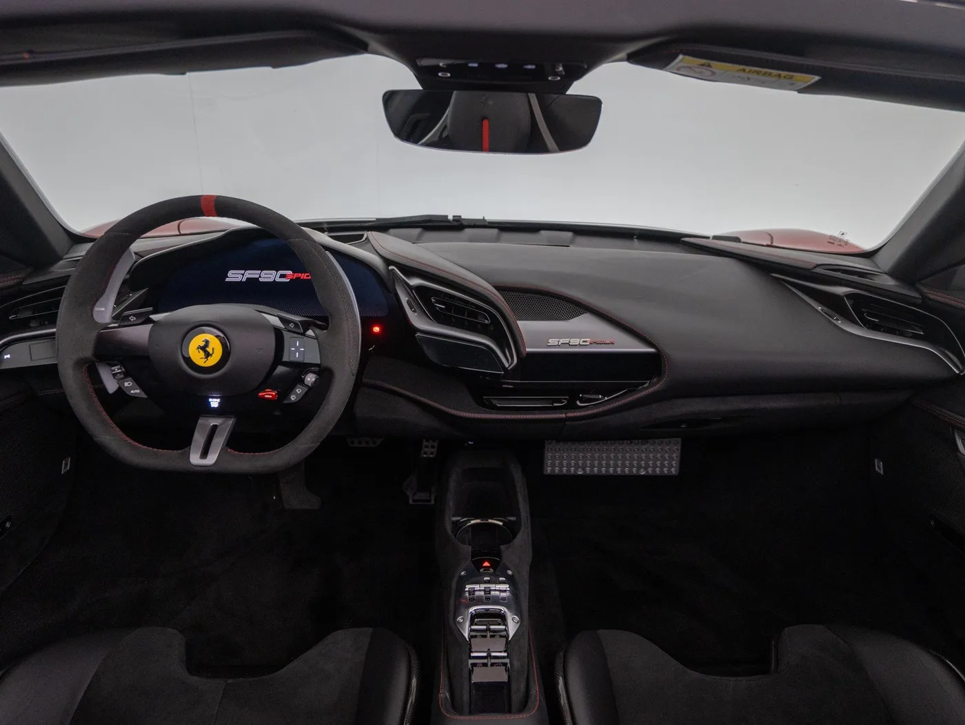 2022 Ferrari SF90 Spider proposée par un concessionnaire spécialisé à Singen, Allemagne, photo 9 sur 15