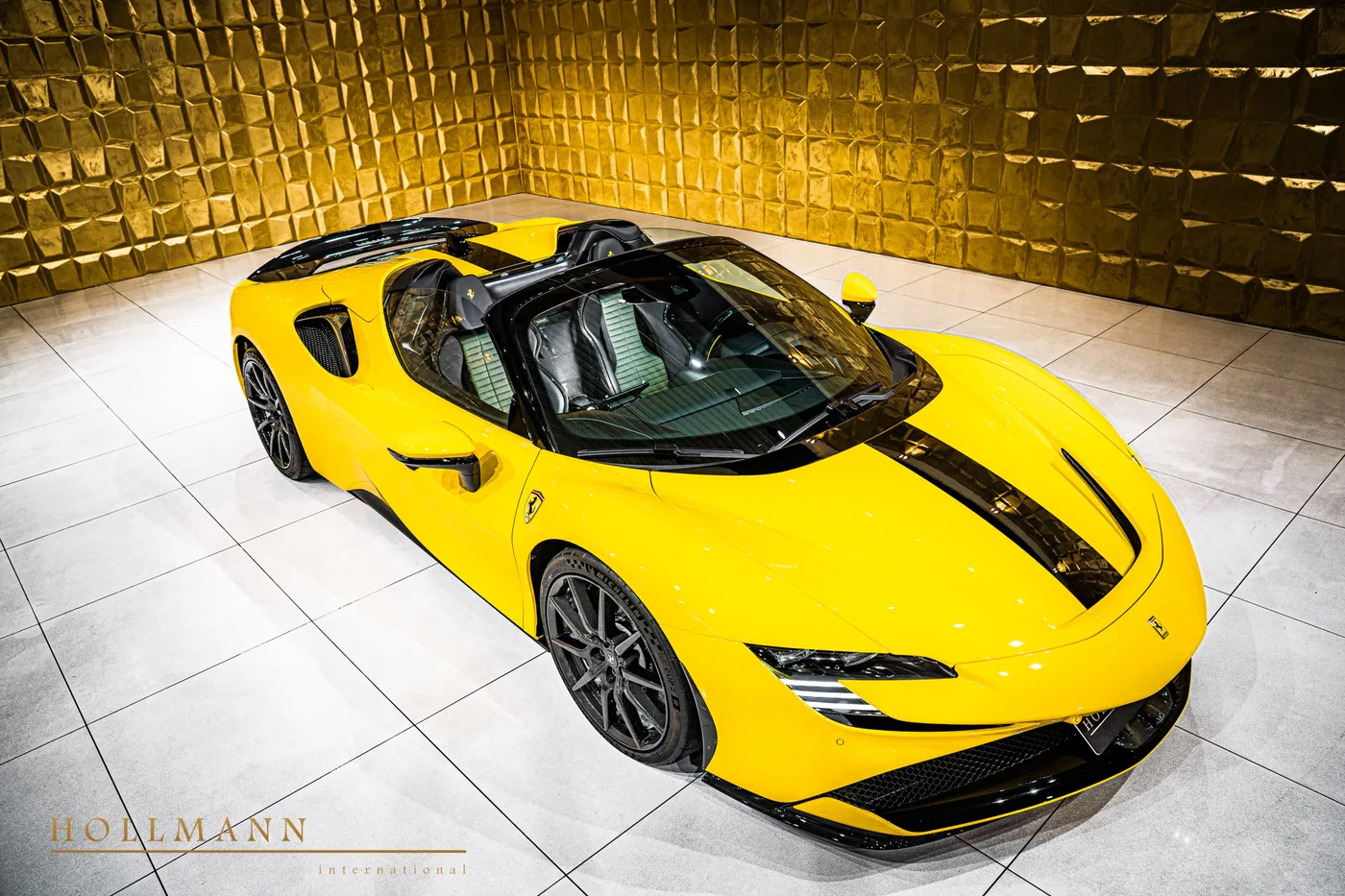 2022 Ferrari SF90 Spider Tailor Made Ispirazioni angeboten von einem Fachhändler in Stuhr, Deutschland, Foto 2 von 8