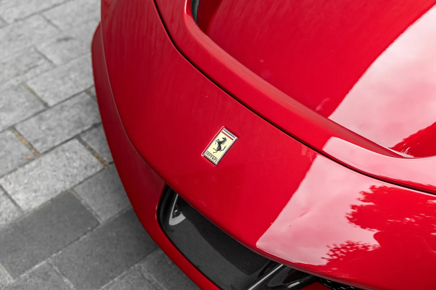 2022 Ferrari SF90 Spider proposée par un groupe de concessions agréées à Mayfair, Royaume-Uni, photo 22 sur 25