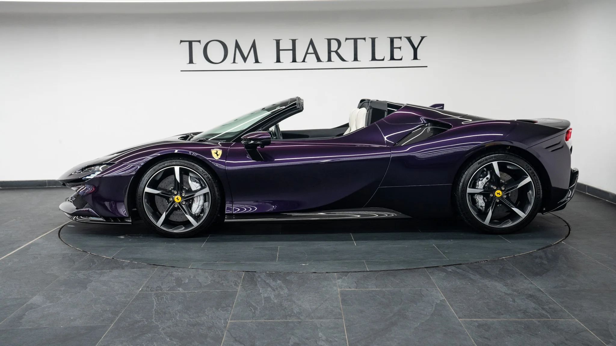 2022 Ferrari SF90 Spider, 4/30