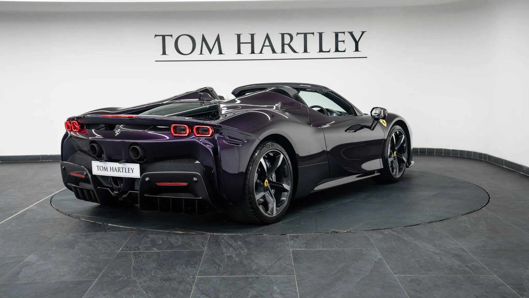 2022 Ferrari SF90 Spider, 7/30