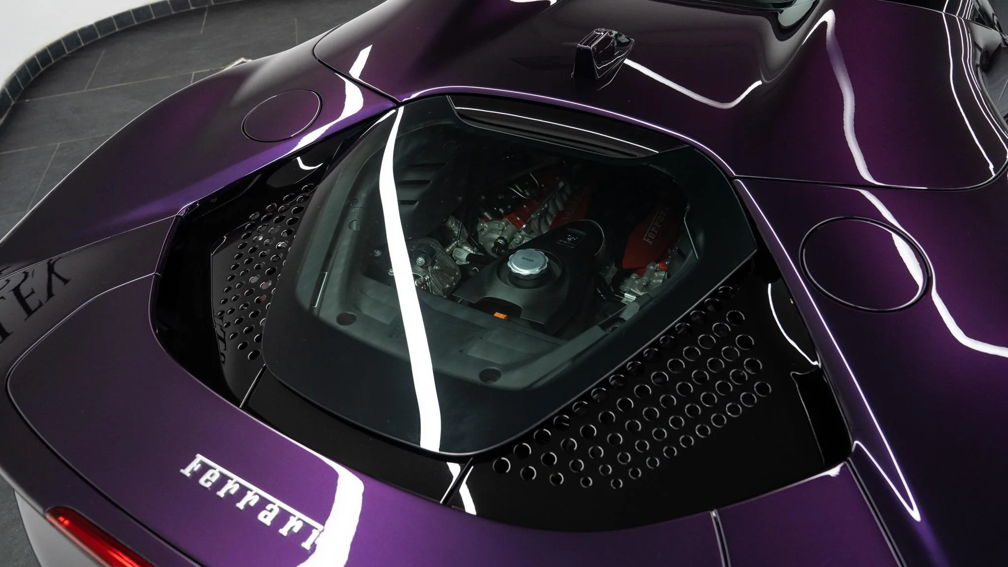 2022 Ferrari SF90 Spider, 20/30