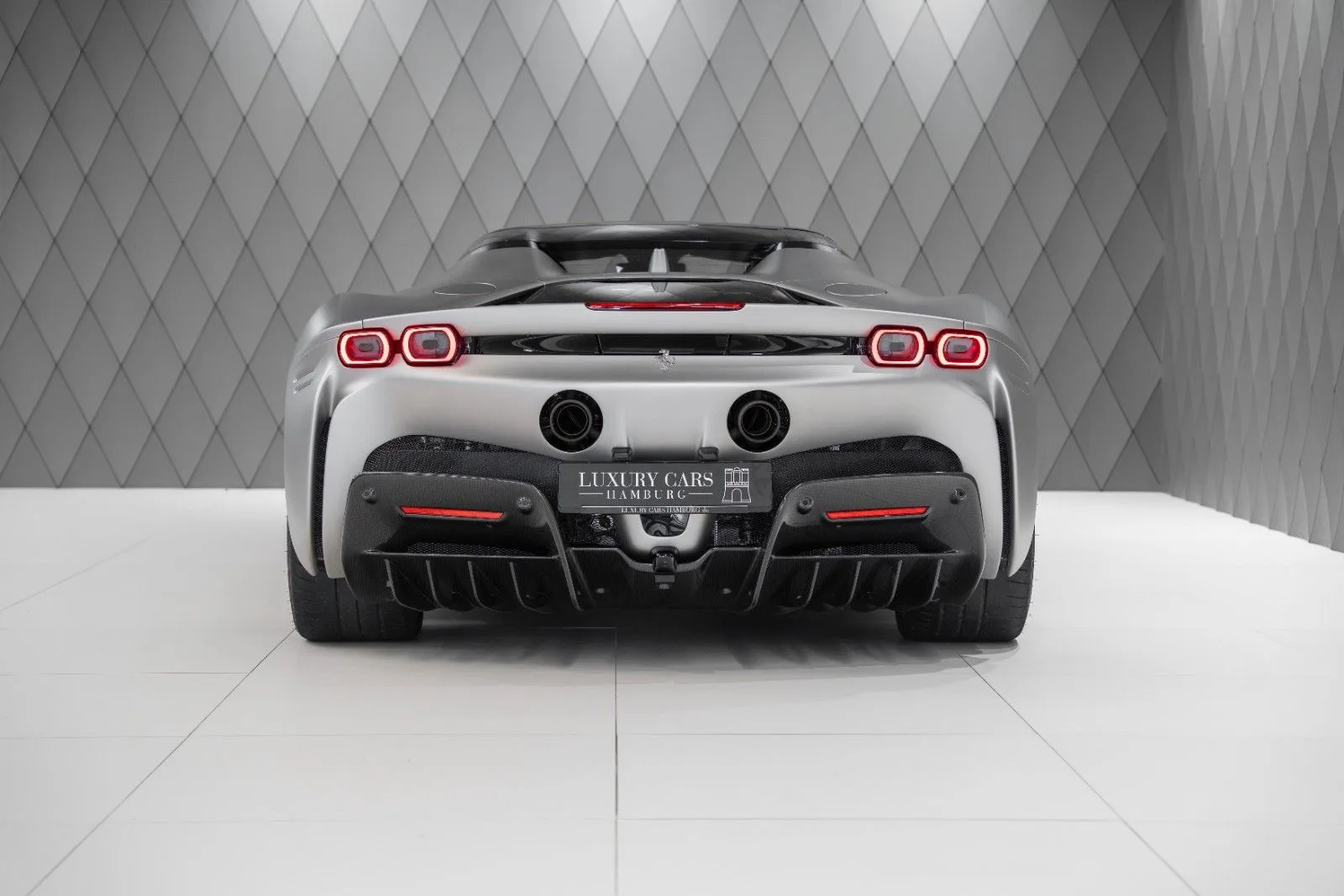 2022 Ferrari SF90 Spider, 5/27