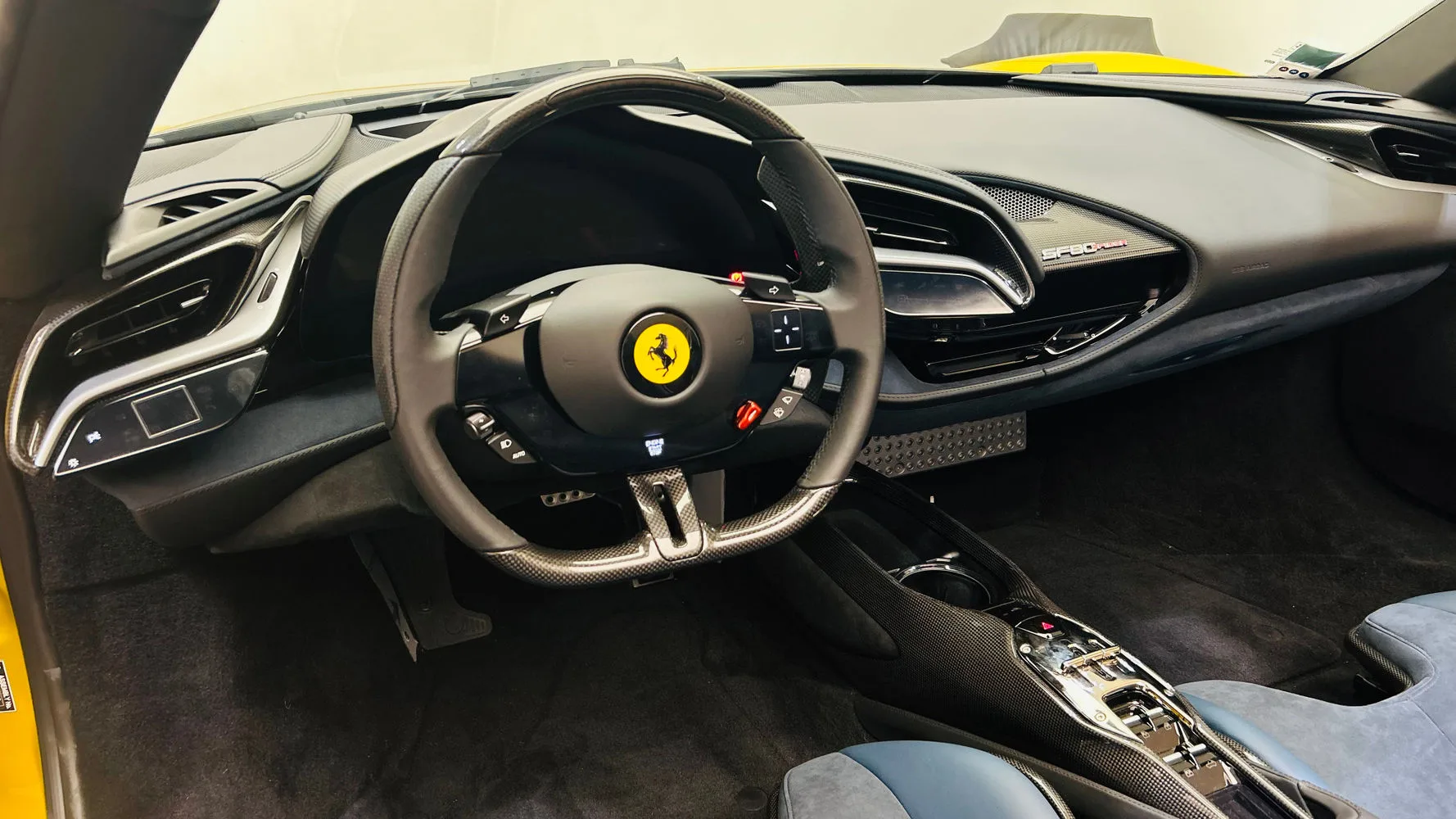 2022 Ferrari SF90 Spider, 5/30