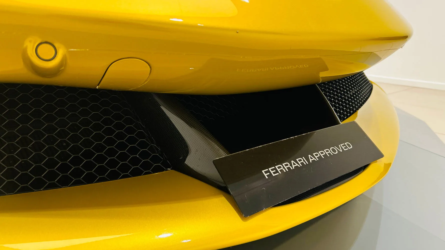 2022 Ferrari SF90 Spider, 10/30