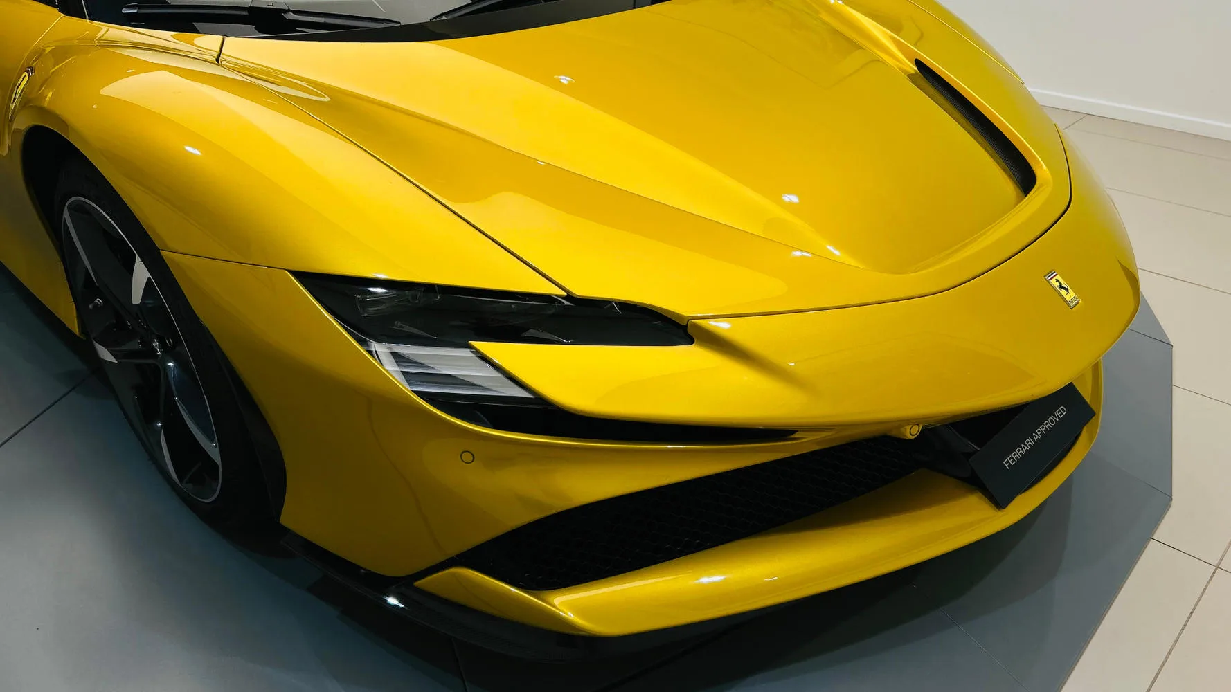 2022 Ferrari SF90 Spider, 11/30