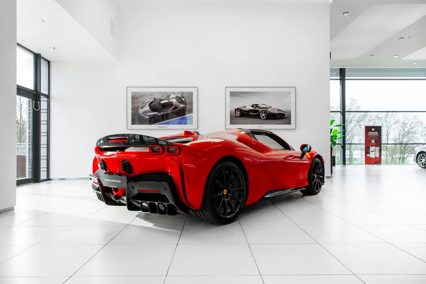 2022 Ferrari SF90 Spider offered by a specialist dealer in Hengelo, Netherlands, photo 3 of 15