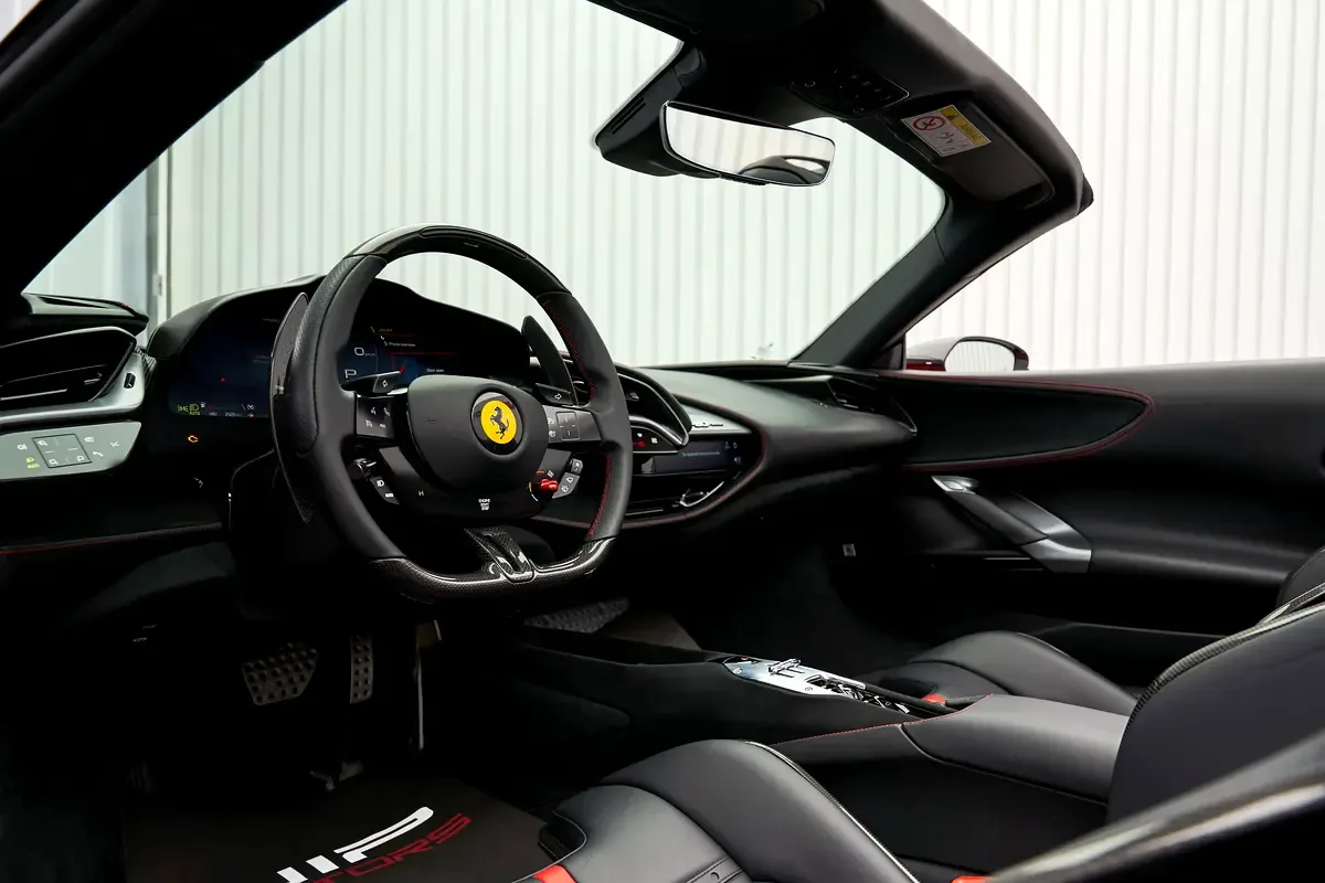 2022 Ferrari SF90 Spider, 10/14