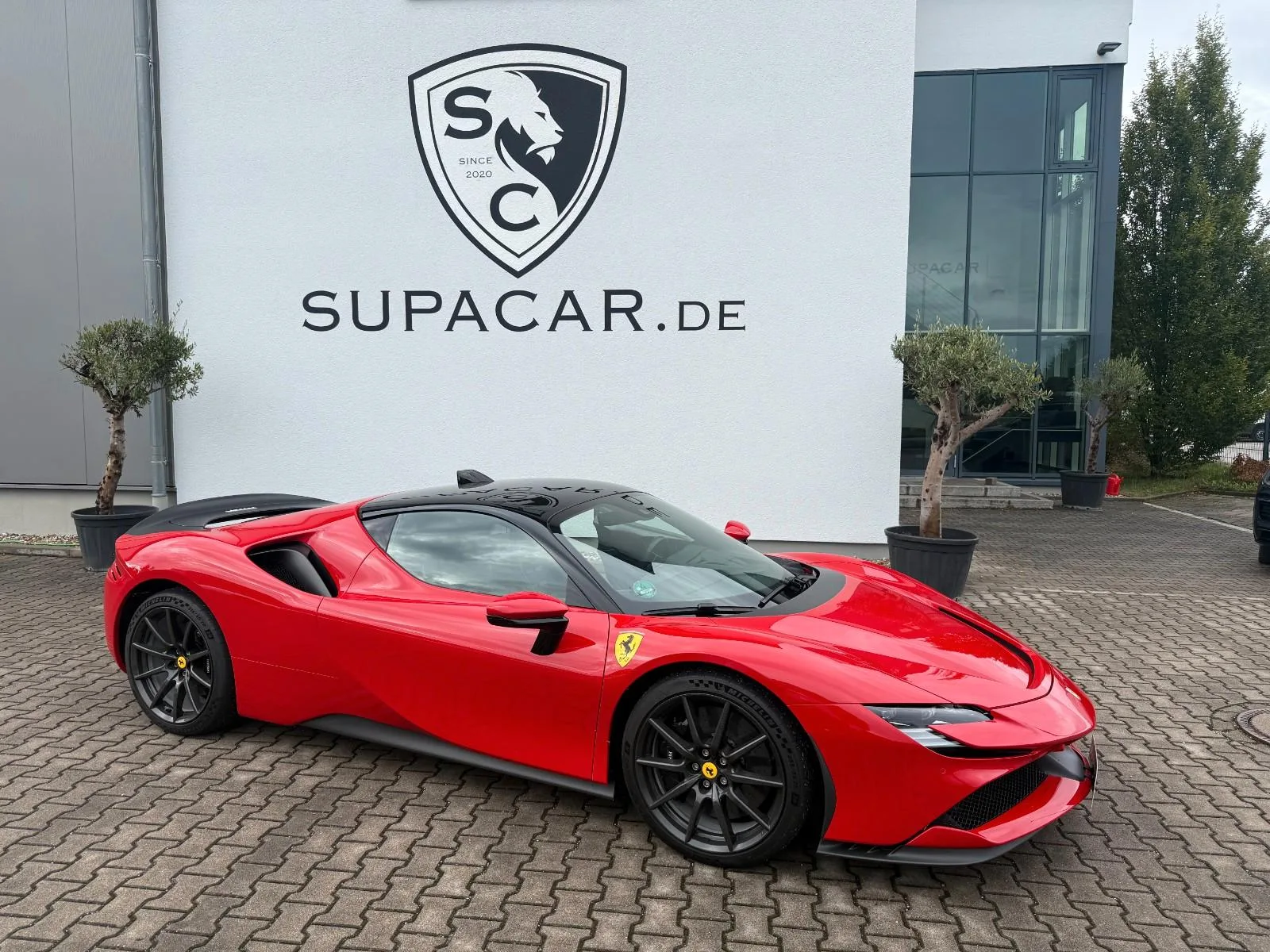 2022 Ferrari SF90 Stradale Assetto Fiorano angeboten von einem Fachhändler in Kranzberg, Deutschland, Hauptfoto