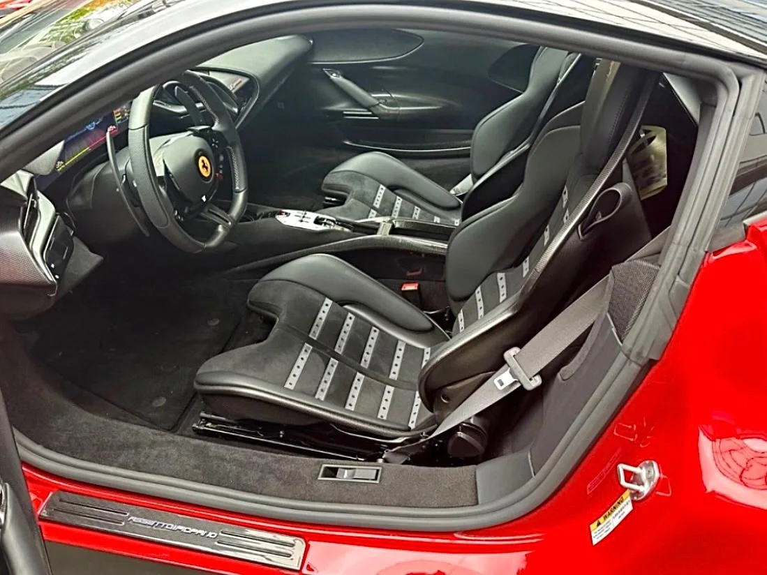 2022 Ferrari SF90 Stradale Assetto Fiorano, 14/21
