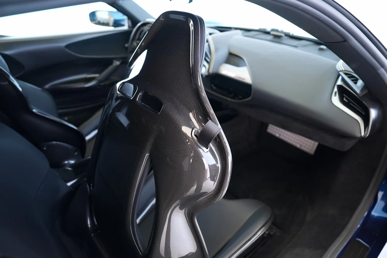2022 Ferrari SF90 Stradale Assetto Fiorano, 17/19