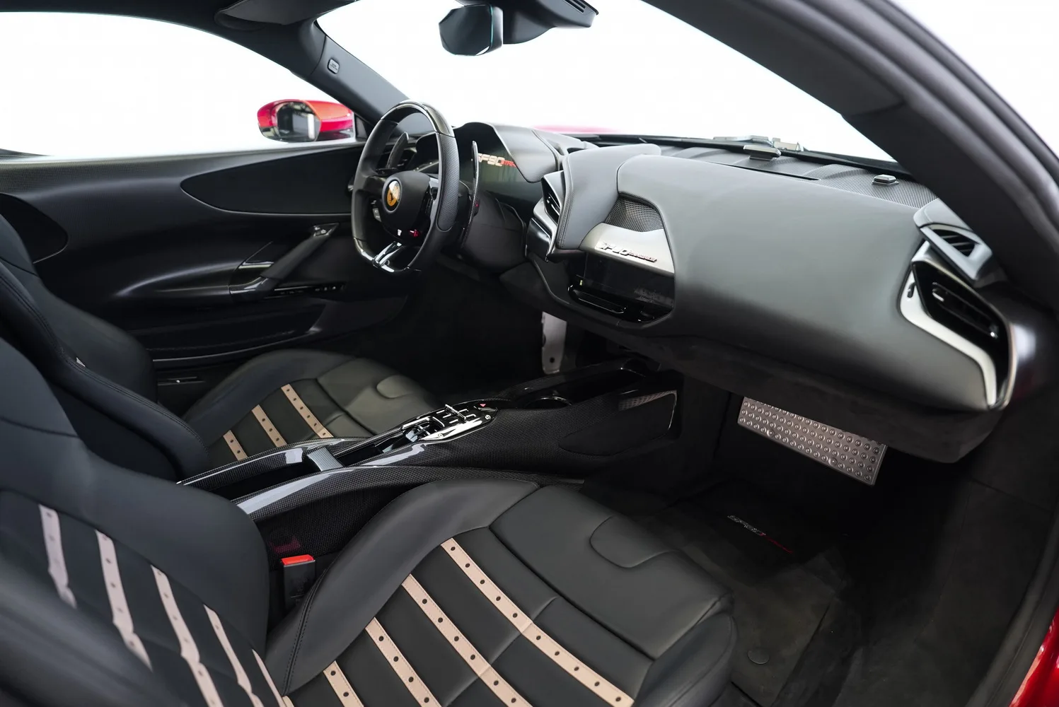 2022 Ferrari SF90 Stradale Assetto Fiorano, 17/20