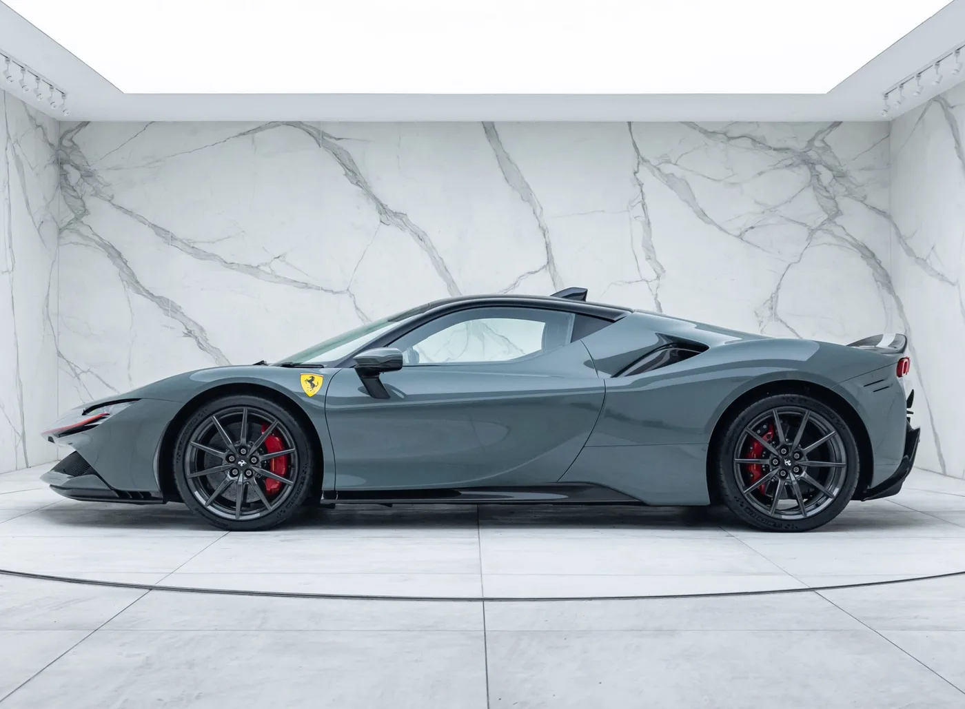 2022 Ferrari SF90 Stradale Assetto Fiorano angeboten von einem Fachhändler in Banstead, Vereinigtes Königreich, Foto 7 von 15