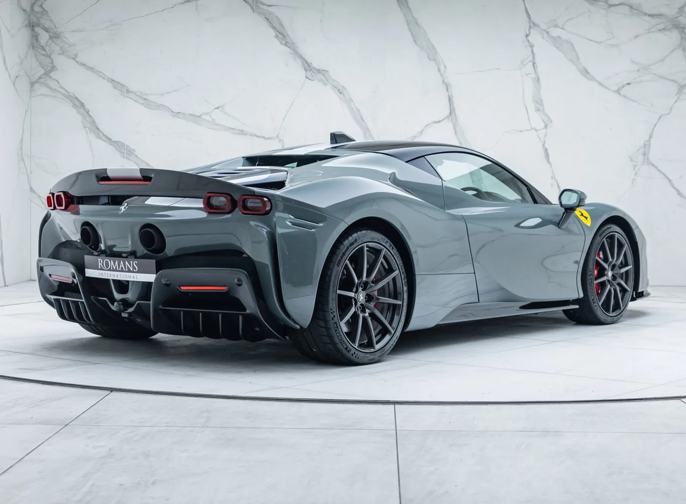 2022 Ferrari SF90 Stradale Assetto Fiorano angeboten von einem Fachhändler in Banstead, Vereinigtes Königreich, Foto 8 von 15