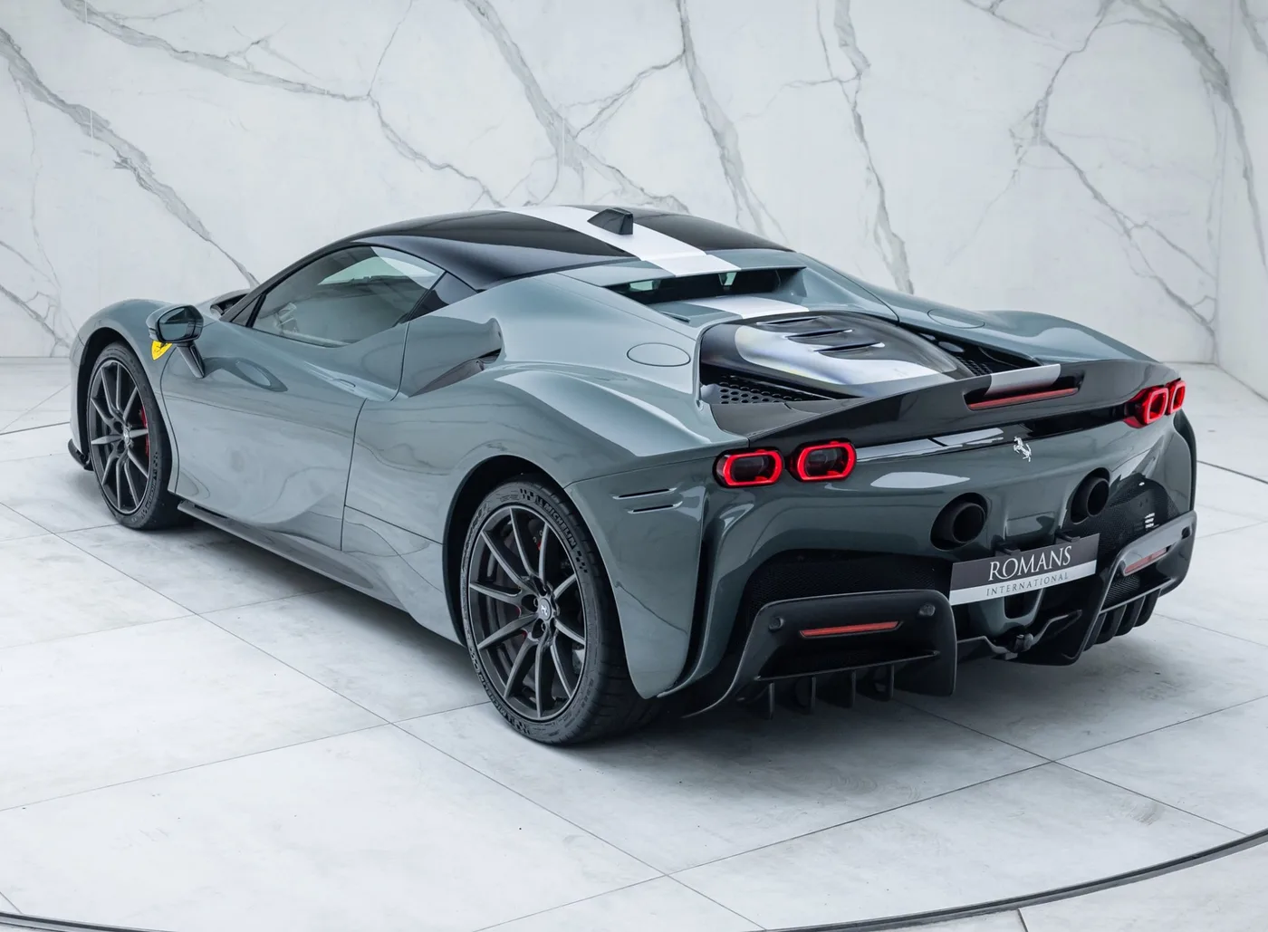 2022 Ferrari SF90 Stradale Assetto Fiorano angeboten von einem Fachhändler in Banstead, Vereinigtes Königreich, Foto 14 von 15