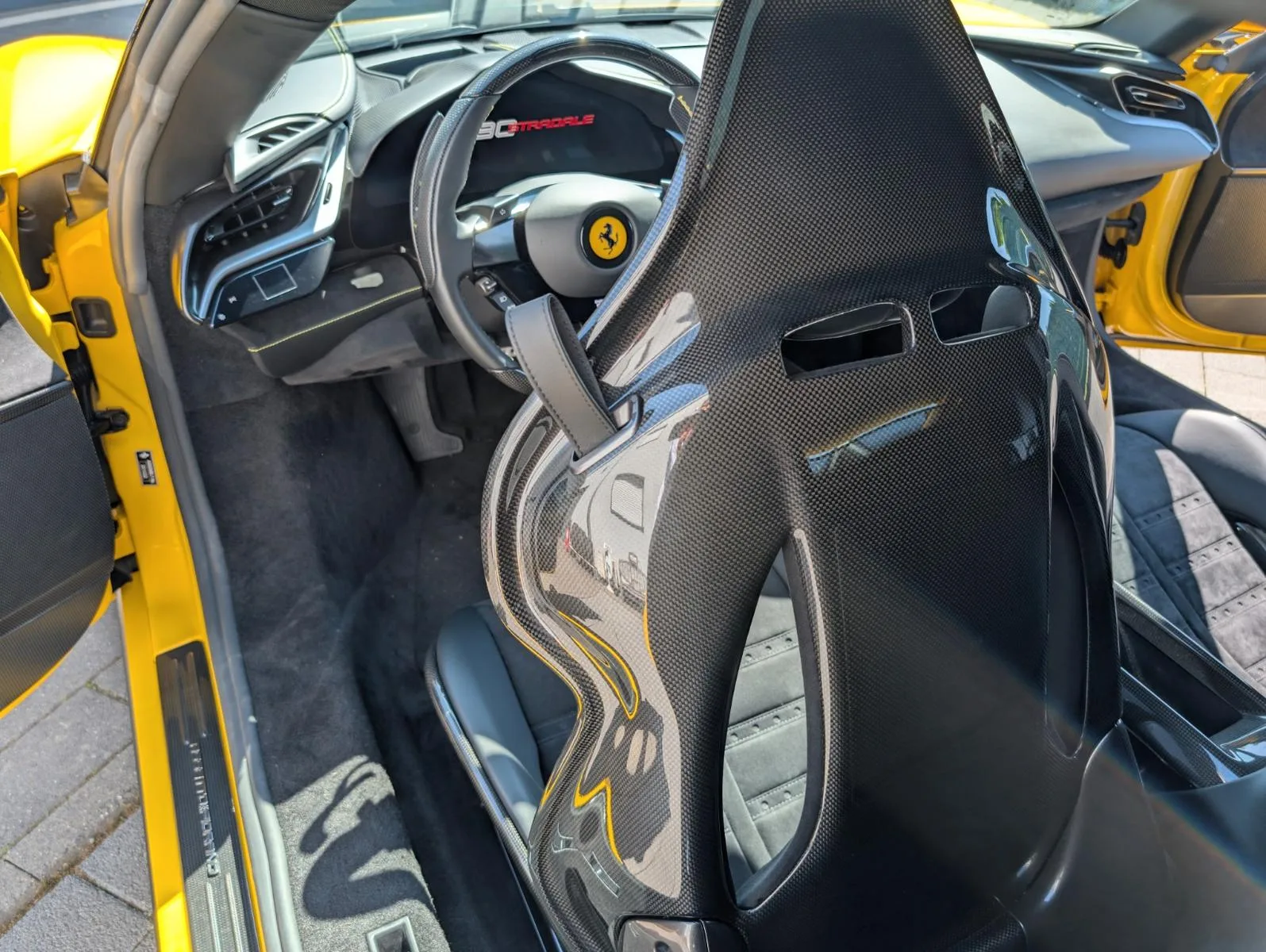 2022 Ferrari SF90 Stradale, 11/14