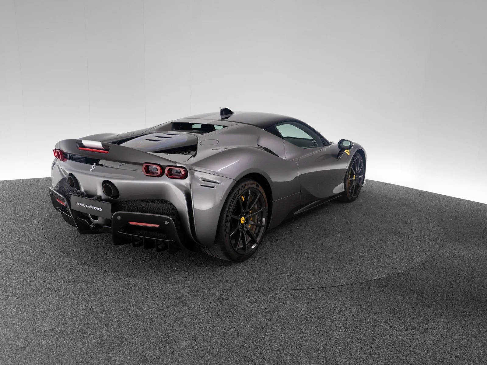 2022 Ferrari SF90 Stradale, 5/30