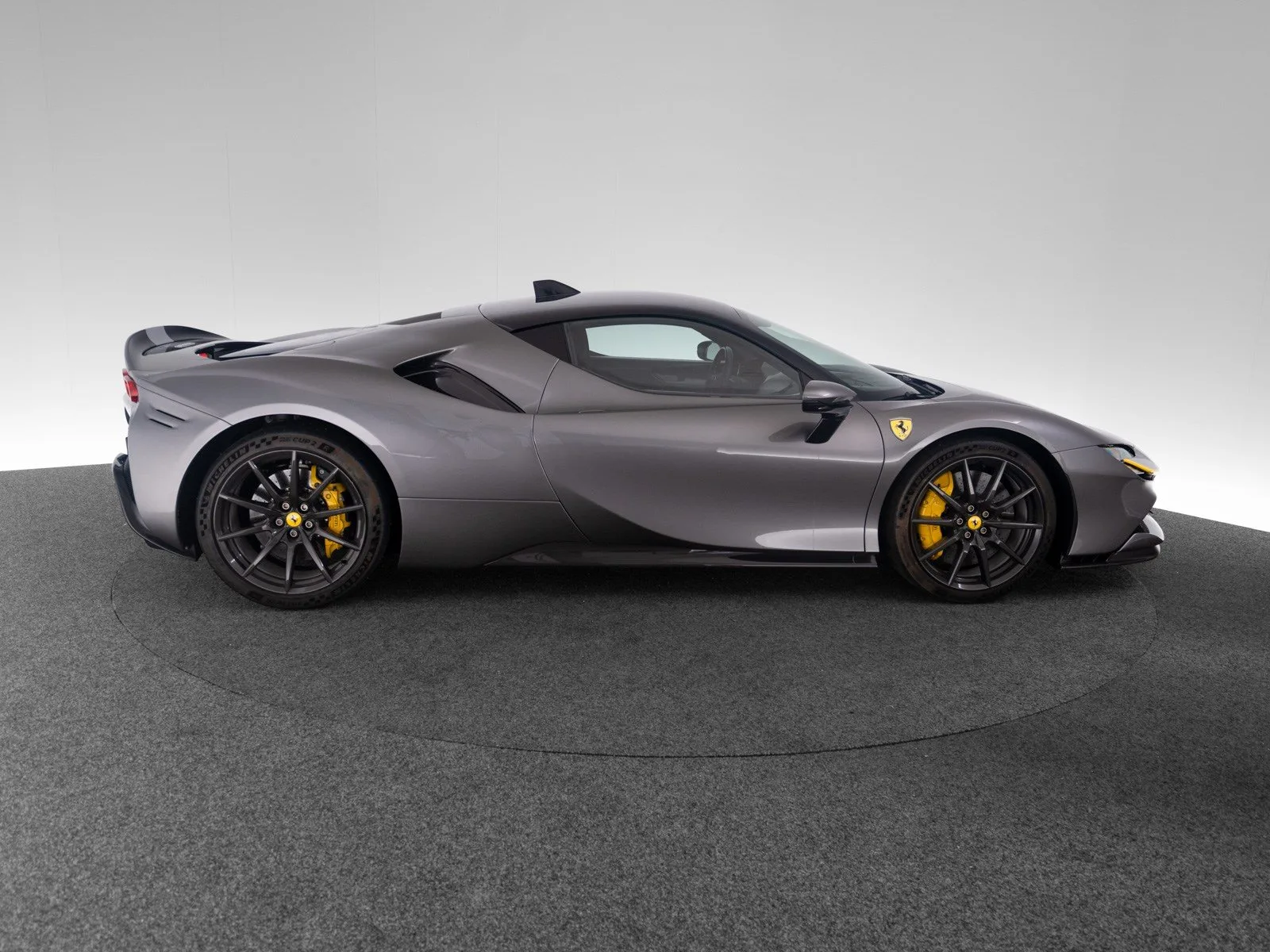2022 Ferrari SF90 Stradale, 6/30