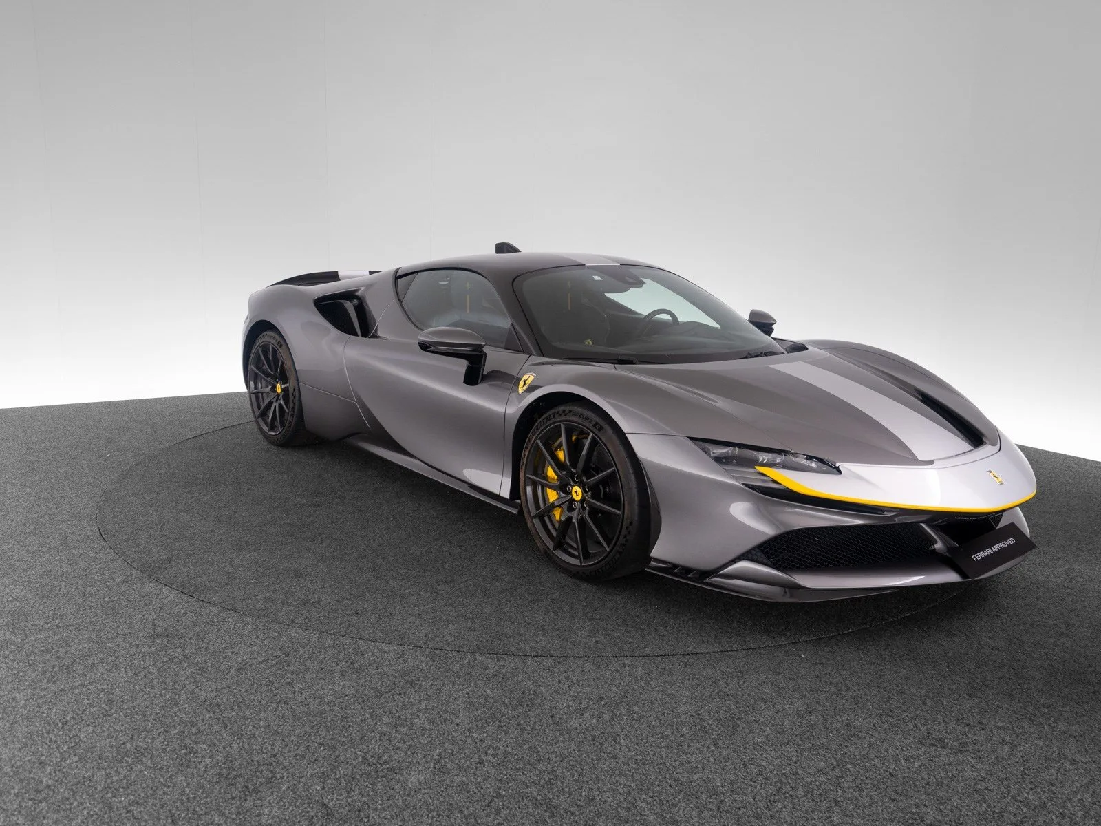2022 Ferrari SF90 Stradale, 7/30
