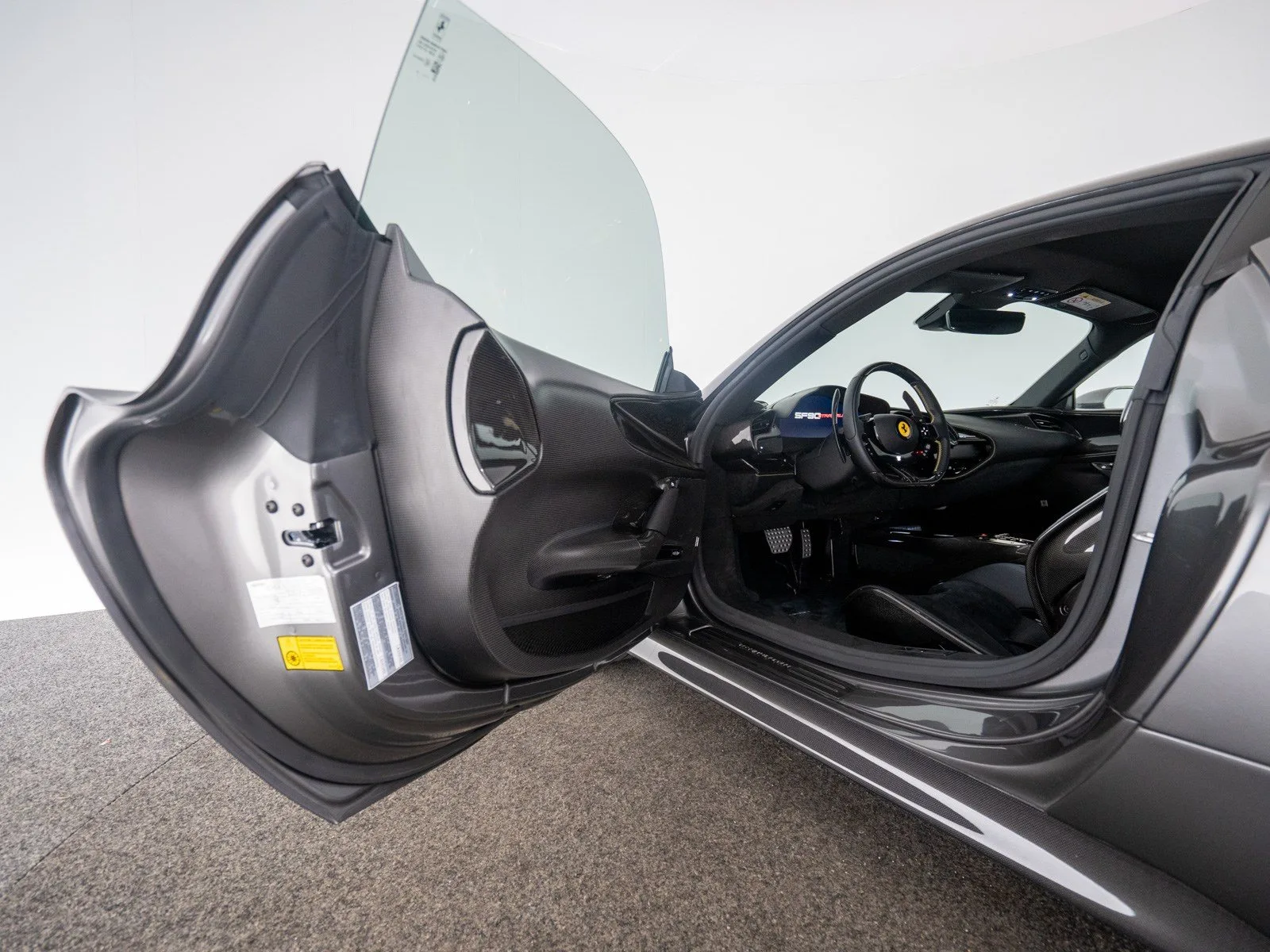 2022 Ferrari SF90 Stradale, 8/30