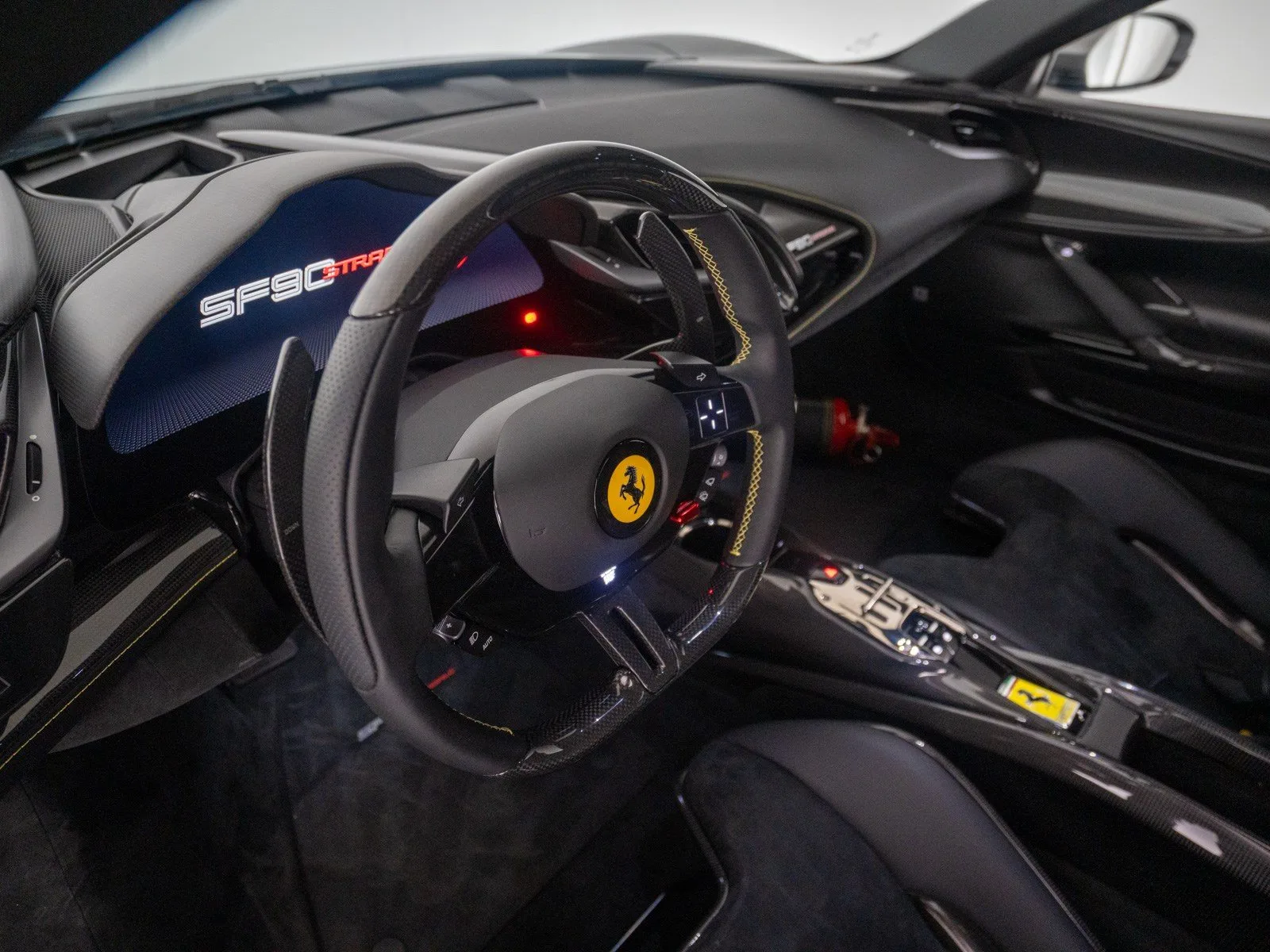 2022 Ferrari SF90 Stradale, 13/30