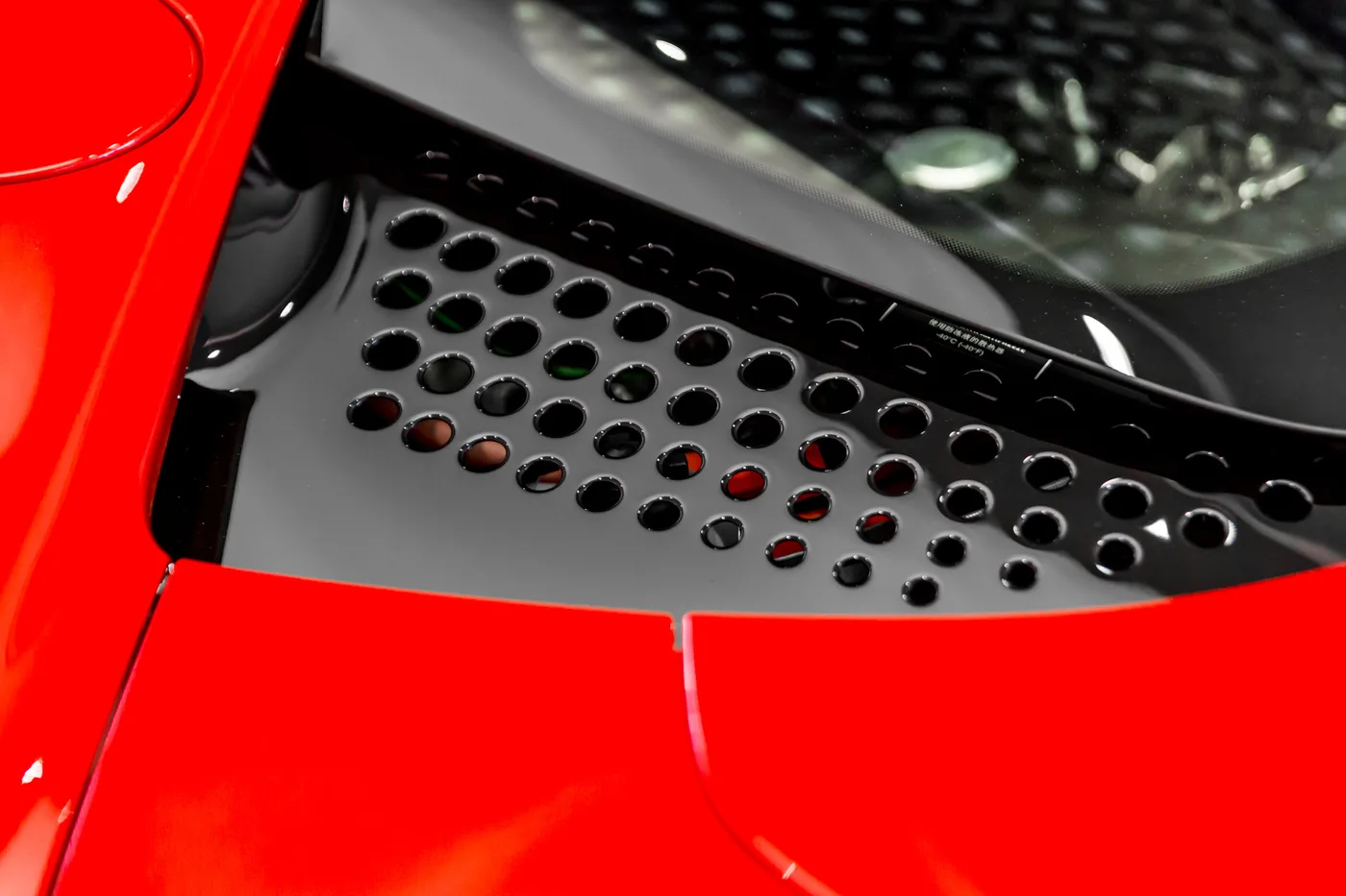 2022 Ferrari SF90 Stradale angeboten von einem Fachhändler in Hengelo, Niederlande, Foto 7 von 15