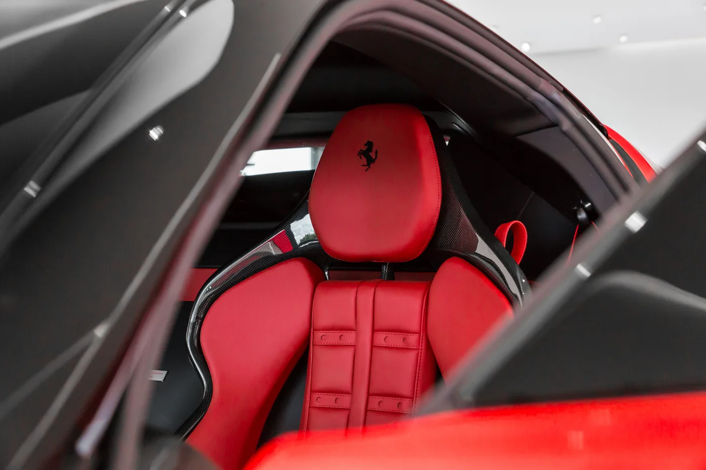 2022 Ferrari SF90 Stradale angeboten von einem Fachhändler in Hengelo, Niederlande, Foto 12 von 15